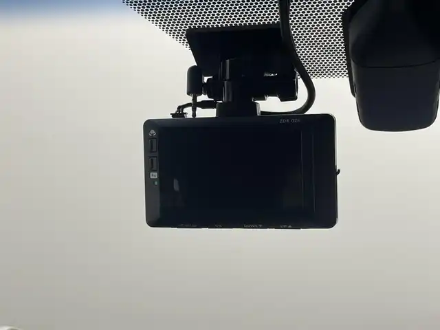 トヨタ アルファード S Cパッケージ 岡山県 2021(令3)年 4万km ホワイトパールクリスタルシャイン サンルーフ/１２．１インチフリップダウンモニター/純正９インチディスプレイオーディオ/フルセグTV/Bluetooth/Carplay/CD/DVDプレイヤー/USB接続/100V電源/前後ドライブレコーダー/デジタルインナーミラー/三眼LEDヘッドライト（Auto）/オートハイビーム/レーダークルーズコントロール/ビルトインETC/シートヒーター/エアシート/ステアリングヒーター/衝突軽減ブレーキシステム/両側電動スライドドア/バックカメラ/ブラインドスポットモニター/パワーシート/純正１８インチアルミホイール/オットマン/電動リアゲート