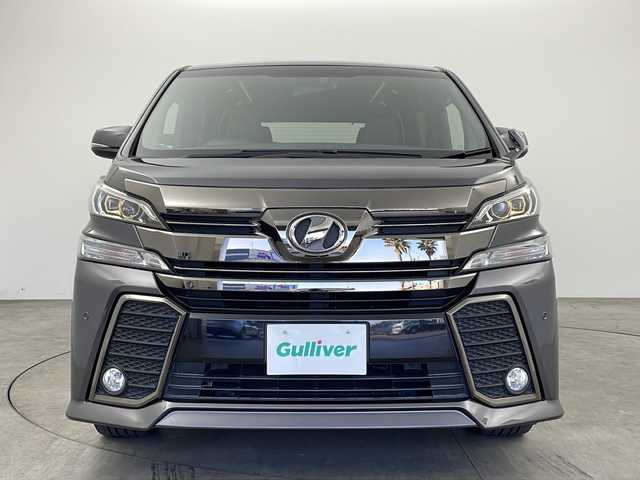 トヨタ ヴェルファイア 3.5ZA ゴールデンアイズ 兵庫県 2016(平28)年 7.1万km ウォームグレーオパール ・純正10インチナビ&Bluetooth&CD&DVD&SD&TV/・純正リアフリップダウンモニター/・クルーズコントロール/・オートライト/・バックカメラ/・前方ドライブレコーダー/・前後コーナーセンサー/・ハーフレザーシート/・nanoe/・ビルドインETC/・両側パワースライドドア/・パワーバックドア/・純正アルミホイール/・純正フロアマット/・ハーフレザーシート/・LEDヘッドライト/・ウォークスルー/・ドアバイザー/・フロントフォグランプ/・スマートキー/・プッシュスタート/・ECO MODE/・取扱説明書/・保証書