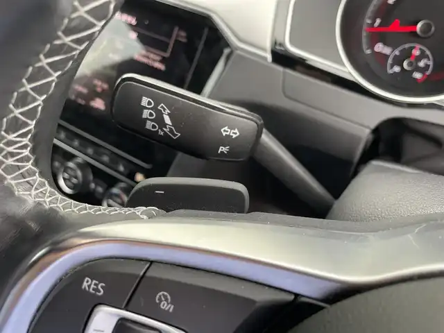 フォルクスワーゲン アルテオン TSI 4モーション Rライン 富山県 2019(令1)年 5.9万km 黒 4WD/純正ナビ/フルセグTV/パワーリアゲート/リアビューカメラ/ビルトインETC2.0/アダプティブクルーズコントロール/パーキングアシスト/オールインセーフティ/・レーンキープアシストシステム/・レーンチェンジアシストシステム/・ハイビームアシスト/・ドライバー疲労検知システム/・パークディスタンスコントロール/・オプティカルパーキングシステム/・リアトラフィックアラート/・プリクラッシュブレーキシステム/IC付ターボ/LEDヘッドランプ/本革巻きステアリング/パドルシフト/ナッパ革シート/前席シートヒーター/運転席パワーシート/純正19インチアルミホイール/キーレスアクセス/禁煙車