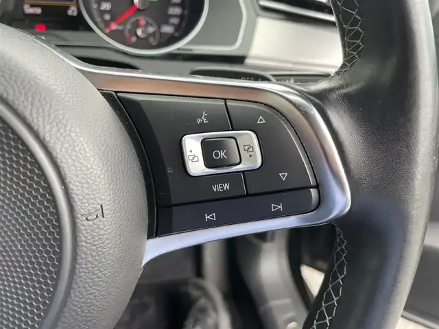 フォルクスワーゲン アルテオン TSI 4モーション Rライン 富山県 2019(令1)年 5.9万km 黒 4WD/純正ナビ/フルセグTV/パワーリアゲート/リアビューカメラ/ビルトインETC2.0/アダプティブクルーズコントロール/パーキングアシスト/オールインセーフティ/・レーンキープアシストシステム/・レーンチェンジアシストシステム/・ハイビームアシスト/・ドライバー疲労検知システム/・パークディスタンスコントロール/・オプティカルパーキングシステム/・リアトラフィックアラート/・プリクラッシュブレーキシステム/IC付ターボ/LEDヘッドランプ/本革巻きステアリング/パドルシフト/ナッパ革シート/前席シートヒーター/運転席パワーシート/純正19インチアルミホイール/キーレスアクセス/禁煙車