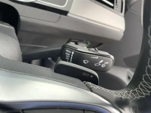 フォルクスワーゲン アルテオン TSI 4モーション Rライン 富山県 2019(令1)年 5.9万km 黒 4WD/純正ナビ/フルセグTV/パワーリアゲート/リアビューカメラ/ビルトインETC2.0/アダプティブクルーズコントロール/パーキングアシスト/オールインセーフティ/・レーンキープアシストシステム/・レーンチェンジアシストシステム/・ハイビームアシスト/・ドライバー疲労検知システム/・パークディスタンスコントロール/・オプティカルパーキングシステム/・リアトラフィックアラート/・プリクラッシュブレーキシステム/IC付ターボ/LEDヘッドランプ/本革巻きステアリング/パドルシフト/ナッパ革シート/前席シートヒーター/運転席パワーシート/純正19インチアルミホイール/キーレスアクセス/禁煙車