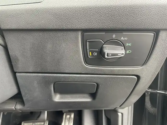 フォルクスワーゲン アルテオン TSI 4モーション Rライン 富山県 2019(令1)年 5.9万km 黒 4WD/純正ナビ/フルセグTV/パワーリアゲート/リアビューカメラ/ビルトインETC2.0/アダプティブクルーズコントロール/パーキングアシスト/オールインセーフティ/・レーンキープアシストシステム/・レーンチェンジアシストシステム/・ハイビームアシスト/・ドライバー疲労検知システム/・パークディスタンスコントロール/・オプティカルパーキングシステム/・リアトラフィックアラート/・プリクラッシュブレーキシステム/IC付ターボ/LEDヘッドランプ/本革巻きステアリング/パドルシフト/ナッパ革シート/前席シートヒーター/運転席パワーシート/純正19インチアルミホイール/キーレスアクセス/禁煙車
