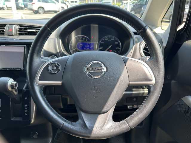 日産 デイズ ハイウェイスターG 愛媛県 2013(平25)年 3.7万km ブラック 禁煙車/登録時走行距離36148km/ECLIPSE製ナビ（AVN-G02）/CD/DVD/フルセグTV/全方位カメラ（ミラー投影）/ETC/フロントドライブレコーダー（カード無し）/オートライト/キセノンヘッドライト/フォグランプ/オートエアコン/スマートキー/プッシュスタートボタン/純正フロアマット/純正アルミホイール