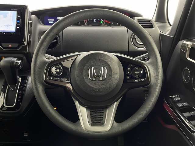 ホンダ Ｎ ＢＯＸ カスタム G L ホンダセンシング 宮崎県 2018(平30)年 5.2万km プレミアムベルベットパープル・パール Honda SENSING/〇（衝突軽減ブレーキ〈CMBS〉/〇誤発進抑制機能/〇後方誤発進抑制機能/〇歩行者事故低減ステアリング/〇路外逸脱抑制機能/〇ACC〈アダプティブ・クルーズ・コントロール〉/〇LKAS〈車線維持支援システム〉/〇オートハイビーム/〇先行車発進お知らせ機能/〇標識認識機能/純正7型SDナビ/フルセグTV/CD/DVD/Bluetooth/バックカメラ/片側パワースライドドア/LEDヘッドライト/ビルトインETC/純正14インチAW/スマートキー×２/取扱説明書/ナビ取扱説明書