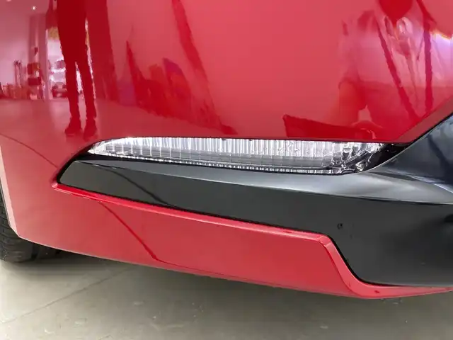 トヨタ プリウス Z 道央・札幌 2023(令5)年 0.7万km エモーショナルレッドⅡ ・純正メモリーナビ&フルセグ&BT&USB/・寒冷地仕様/・パワーバックドア/・パノラミックビューモニター/・トヨタセーフティセンス/・プリクラッシュセーフティ/・ブラインドスポットモニター/・レーダークルーズコントロール/・レーントレーシングアシスト/・レーンディパーチャーアラート/・ロードサインアシスト/・クリアランスソナー/・プロアクティブドライビングアシスト/・発信遅れ告知機能/・横滑り防止装置/・デジタルインナーミラー/・レザーシート/・前席シートヒーター/・前席シートベンチレーション/・D席パワーシート/・ステアリングヒーター/・革巻きステアリング/・ステアリングスイッチ/・AC100V/・プッシュスタート/・電格ミラー/・ドアバイザー/・純正フロアマット/・LEDヘッドライト/・オートマチックハイビーム/・オートライト/・ヘッドライトレベライザー/・スマートキー
