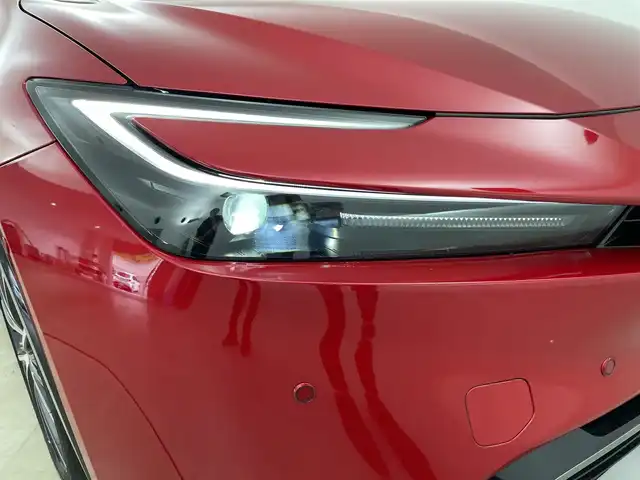 トヨタ プリウス Z 道央・札幌 2023(令5)年 0.7万km エモーショナルレッドⅡ ・純正メモリーナビ&フルセグ&BT&USB/・寒冷地仕様/・パワーバックドア/・パノラミックビューモニター/・トヨタセーフティセンス/・プリクラッシュセーフティ/・ブラインドスポットモニター/・レーダークルーズコントロール/・レーントレーシングアシスト/・レーンディパーチャーアラート/・ロードサインアシスト/・クリアランスソナー/・プロアクティブドライビングアシスト/・発信遅れ告知機能/・横滑り防止装置/・デジタルインナーミラー/・レザーシート/・前席シートヒーター/・前席シートベンチレーション/・D席パワーシート/・ステアリングヒーター/・革巻きステアリング/・ステアリングスイッチ/・AC100V/・プッシュスタート/・電格ミラー/・ドアバイザー/・純正フロアマット/・LEDヘッドライト/・オートマチックハイビーム/・オートライト/・ヘッドライトレベライザー/・スマートキー