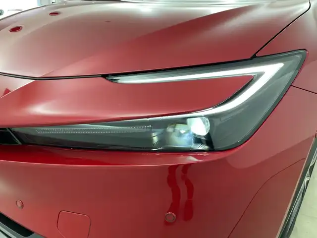 トヨタ プリウス Z 道央・札幌 2023(令5)年 0.7万km エモーショナルレッドⅡ ・純正メモリーナビ&フルセグ&BT&USB/・寒冷地仕様/・パワーバックドア/・パノラミックビューモニター/・トヨタセーフティセンス/・プリクラッシュセーフティ/・ブラインドスポットモニター/・レーダークルーズコントロール/・レーントレーシングアシスト/・レーンディパーチャーアラート/・ロードサインアシスト/・クリアランスソナー/・プロアクティブドライビングアシスト/・発信遅れ告知機能/・横滑り防止装置/・デジタルインナーミラー/・レザーシート/・前席シートヒーター/・前席シートベンチレーション/・D席パワーシート/・ステアリングヒーター/・革巻きステアリング/・ステアリングスイッチ/・AC100V/・プッシュスタート/・電格ミラー/・ドアバイザー/・純正フロアマット/・LEDヘッドライト/・オートマチックハイビーム/・オートライト/・ヘッドライトレベライザー/・スマートキー