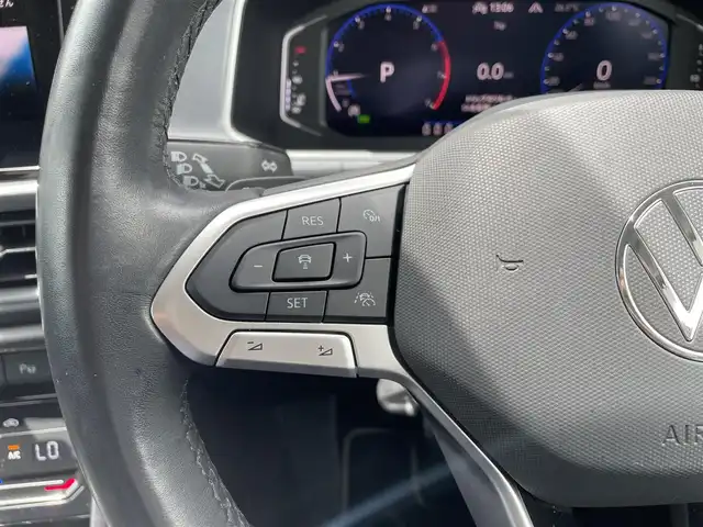 フォルクスワーゲン ＶＷ Ｔ－ロック TSI スタイル 埼玉県 2023(令5)年 2.6万km グレー 純正ナビ/・Bluetoothオーディオ/バックカメラ/ハーフレザーシート/パワーバックドア/アダプティブクルーズコントロール/レーンキープアシスト/純正AWホイール/純正フロアマット/ETC2.0/保証書/取扱説明書/スペアキー