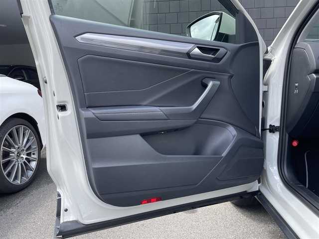 フォルクスワーゲン ＶＷ Ｔ－ロック TSI スタイル 埼玉県 2023(令5)年 2.6万km グレー 純正ナビ/・Bluetoothオーディオ/バックカメラ/ハーフレザーシート/パワーバックドア/アダプティブクルーズコントロール/レーンキープアシスト/純正AWホイール/純正フロアマット/ETC2.0/保証書/取扱説明書/スペアキー