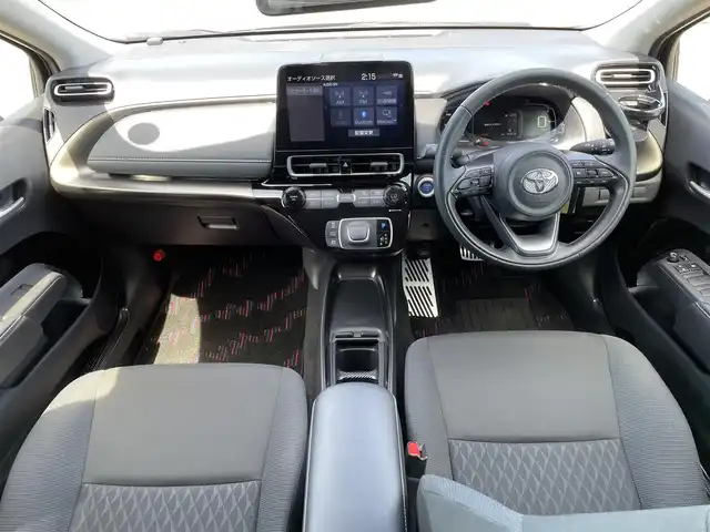 トヨタ アクア Z 佐賀県 2022(令4)年 1.7万km ブラックマイカ 純正10.5型ディスプレイオーディオ　/・USB BT AM FM/・Apple Car Play/Android Auto/バックカメラ /ETC/ミラー一体型ドライブレコーダー/革巻きステアリング/・ステアリングリモコン/スマートキー/・スペアキー×1本/LEDヘッドライト/・オートマチックハイビーム/純正15インチアルミホイール/純正フロアマット/トヨタセーフティセンス/・レーントレーシングアシスト【LTA】/・プリクラッシュセーフティ【PCS】/・クリアランスソナー/・パーキングサポートブレーキ【PKSB】/・ロードサインアシスト【RSA】