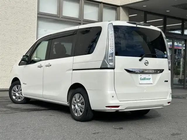 日産 セレナ 20X Sハイブリッド 大阪府 2014(平26)年 9万km ブリリアントホワイトパール 純正SDナビ/（CD・TV）/バックカメラ/衝突軽減防止システム/前後コーナーセンサー/レーンキープアシスト/両側パワースライドドア/純正ホイールキャップ/ビルトインETC/前後ドライブレコーダー