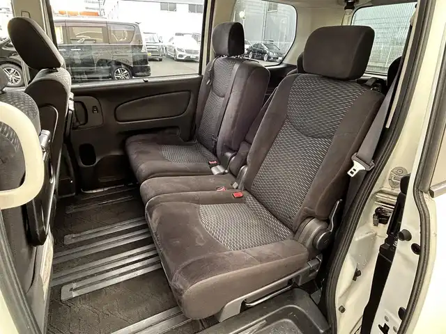 日産 セレナ 20X Sハイブリッド 大阪府 2014(平26)年 9万km ブリリアントホワイトパール 純正SDナビ/（CD・TV）/バックカメラ/衝突軽減防止システム/前後コーナーセンサー/レーンキープアシスト/両側パワースライドドア/純正ホイールキャップ/ビルトインETC/前後ドライブレコーダー