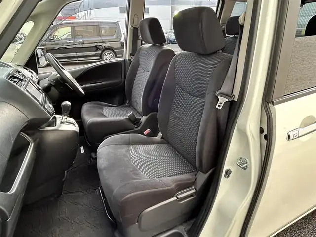 日産 セレナ 20X Sハイブリッド 大阪府 2014(平26)年 9万km ブリリアントホワイトパール 純正SDナビ/（CD・TV）/バックカメラ/衝突軽減防止システム/前後コーナーセンサー/レーンキープアシスト/両側パワースライドドア/純正ホイールキャップ/ビルトインETC/前後ドライブレコーダー