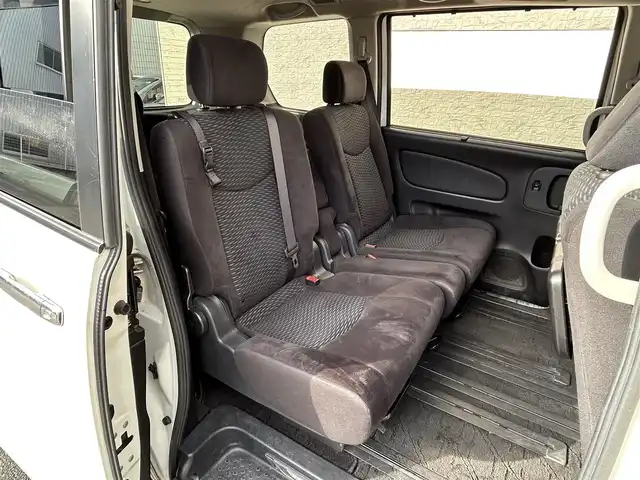 日産 セレナ 20X Sハイブリッド 大阪府 2014(平26)年 9万km ブリリアントホワイトパール 純正SDナビ/（CD・TV）/バックカメラ/衝突軽減防止システム/前後コーナーセンサー/レーンキープアシスト/両側パワースライドドア/純正ホイールキャップ/ビルトインETC/前後ドライブレコーダー