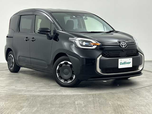 トヨタ シエンタ Z 三重県 2023(令5)年 2.5万km ブラック 禁煙車/純正7インチディスプレイオーディオ/・AppleCarPray/AndroidAuto/USB/Bluetooth/フルセグ/アラウンドビューモニター/ブラインドスポットモニター/純正ETC/社外前後ドライブレコーダー/オートハイビーム/両側パワースライドドア/コーナーセンサー