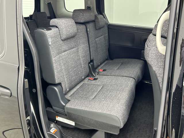 トヨタ シエンタ Z 三重県 2023(令5)年 2.5万km ブラック 禁煙車/純正7インチディスプレイオーディオ/・AppleCarPray/AndroidAuto/USB/Bluetooth/フルセグ/アラウンドビューモニター/ブラインドスポットモニター/純正ETC/社外前後ドライブレコーダー/オートハイビーム/両側パワースライドドア/コーナーセンサー