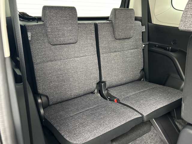 トヨタ シエンタ Z 三重県 2023(令5)年 2.5万km ブラック 禁煙車/純正7インチディスプレイオーディオ/・AppleCarPray/AndroidAuto/USB/Bluetooth/フルセグ/アラウンドビューモニター/ブラインドスポットモニター/純正ETC/社外前後ドライブレコーダー/オートハイビーム/両側パワースライドドア/コーナーセンサー