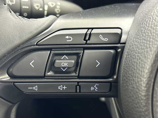 トヨタ シエンタ Z 三重県 2023(令5)年 2.5万km ブラック 禁煙車/純正7インチディスプレイオーディオ/・AppleCarPray/AndroidAuto/USB/Bluetooth/フルセグ/アラウンドビューモニター/ブラインドスポットモニター/純正ETC/社外前後ドライブレコーダー/オートハイビーム/両側パワースライドドア/コーナーセンサー