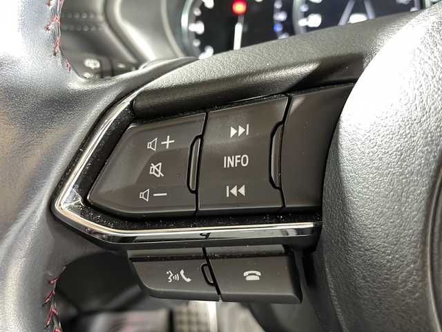 マツダ ＣＸ－５ XD ブラックトーンエディション 沖縄県 2022(令4)年 3.7万km ソウルレッドクリスタルM 禁煙車/純正ナビ/（フルセグTV　Bluetooth）/全方位カメラ/アダプティブクルーズコントロール/メモリー機能付きパワーシート/ハーフレザーシート/ヘッドアップディスプレイ/衝突被害軽減ブレーキ/車線逸脱警報機能/コーナーセンサー/ブラインドスポットモニター/LED室内照明/純正19インチアルミホイール/前後ドライブレコーダー/ステアリングスイッチ/ETC