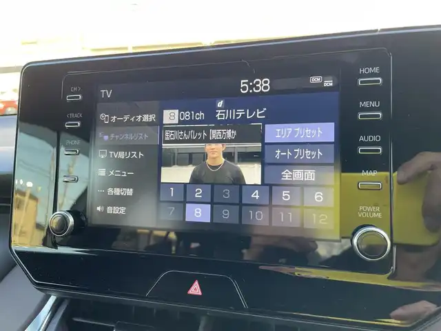トヨタ ハリアー G 石川県 2020(令2)年 6.3万km プレシャスブラックパール 純正8型ディスプレイオーディオ/フルセグTV/ナビ/バックモニター/LEDヘッドライト/ビルトインETC/純正アルミホイール/パワーバックドア/ブラインドスポットモニター/デジタルミラー/ハーフレザーシート/トヨタセーフティセンス/レーダークルーズ/オートエアコン/オートライト/スマートキー/プッシュスタート