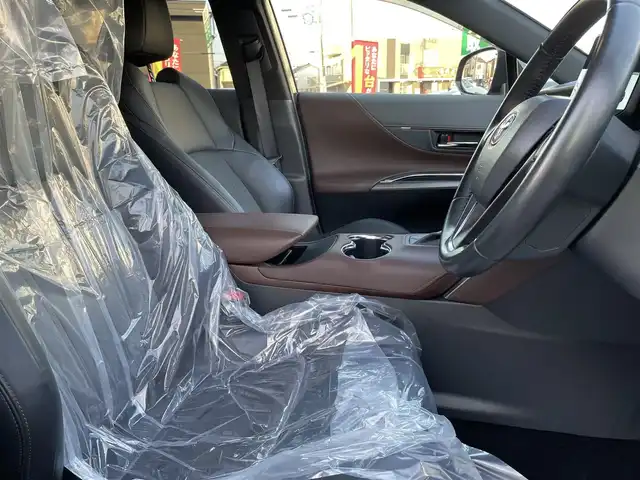トヨタ ハリアー G 石川県 2020(令2)年 6.3万km プレシャスブラックパール 純正8型ディスプレイオーディオ/フルセグTV/ナビ/バックモニター/LEDヘッドライト/ビルトインETC/純正アルミホイール/パワーバックドア/ブラインドスポットモニター/デジタルミラー/ハーフレザーシート/トヨタセーフティセンス/レーダークルーズ/オートエアコン/オートライト/スマートキー/プッシュスタート