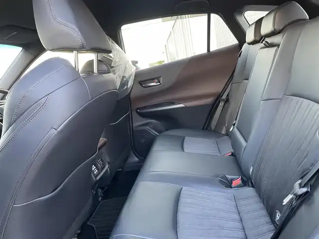 トヨタ ハリアー G 石川県 2020(令2)年 6.3万km プレシャスブラックパール 純正8型ディスプレイオーディオ/フルセグTV/ナビ/バックモニター/LEDヘッドライト/ビルトインETC/純正アルミホイール/パワーバックドア/ブラインドスポットモニター/デジタルミラー/ハーフレザーシート/トヨタセーフティセンス/レーダークルーズ/オートエアコン/オートライト/スマートキー/プッシュスタート