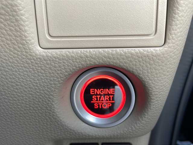 ホンダ Ｎ ＢＯＸ G ホンダセンシング 島根県 2018(平30)年 1.7万km クリスタルブラックパール 社外ナビ（CN-RE04D）/フルセグTV/Bluetooth接続/ドライブレコーダー/両側スライドドア/バックカメラ/衝突軽減ブレーキ/プッシュスタート/スマートキー/レーンキープアシスト/ETC