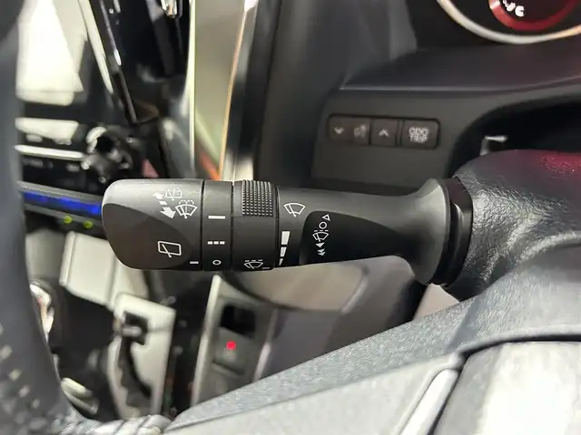 トヨタ アルファード S 佐賀県 2020(令2)年 3.2万km ブラック メーカー純正9インチディスプレイオーディオ/＜ナビ/TV/DVDキット付き＞/ツインムーンルーフ/純正12.1インチフリップダウンモニター/両側パワースライドドア/２列目キャプテンシート/LEDヘッドライト/LEDフォグランプ/保証書/トヨタセーフティセンス/・レーントレーシングアシスト/・クリアランスソナー/・パーキングサポートブレーキ/・プリクラッシュセーフティ/・レーンデパーチャーアラート/・ロードサインアシスト/・レーダークルーズコントロール/・オートハイビーム