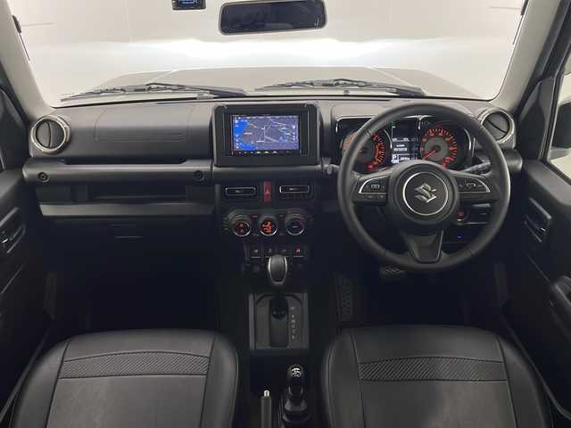 スズキ ジムニー XC 宮崎県 2022(令4)年 3.9万km ジャングルグリーン 禁煙車/衝突被害軽減ブレーキ/社外ナビTV/（ストラーダ/CN-HE01D/CD/Bluetooth/フルセグTV)/社外バックカメラ/社外ETC/社外前後ドライブレコーダー/純正16インチアルミ/純正セキュリティアラーム/純正シートカバー/純正LEDオートライト/純正フォグ/純正フロアマット/クルーズコントロール/オートマチックハイビーム/レーンディパーチャーアラート/ダウンヒルアシストコントロール/前席シートヒーター/オートエアコン/本革巻ハンドル/スマートキー/プッシュエンジンスタート/新車時保証書/取扱い説明書