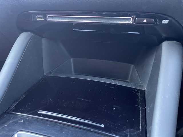 マツダ マツダ３ファストバック 15S 100周年特別記念車 群馬県 2020(令2)年 4.8万km ソウルレッドクリスタルM ワンオーナー/純正SDナビ/（フルセグTV/AM/FM/Bluetooth/CD/DVD/USB// HDMI）/プレミアムサウンド(BOSE)/i-ACTIVSENSE/・衝突ブレーキ/・レーンキープ/・ブラインドスポットモニター/・オートクルーズコントロール/360°カメラ/Wエアバッグ/プッシュスタート/アイドリングストップ/電子パーキングブレーキ/ブレーキオートホールド/D席シートメモリー付きパワーシート/D+N席シートヒーター/パドルシフト/ステアリングスイッチ/ステアリングヒーター/スポーツモード/オートライト/LEDヘッドライト/オートハイビーム/コーナーセンサー/純正18インチアルミホイール/純正フロアマット/純正ETC/スペアキー×1/新車保証書/取扱説明書/記録簿