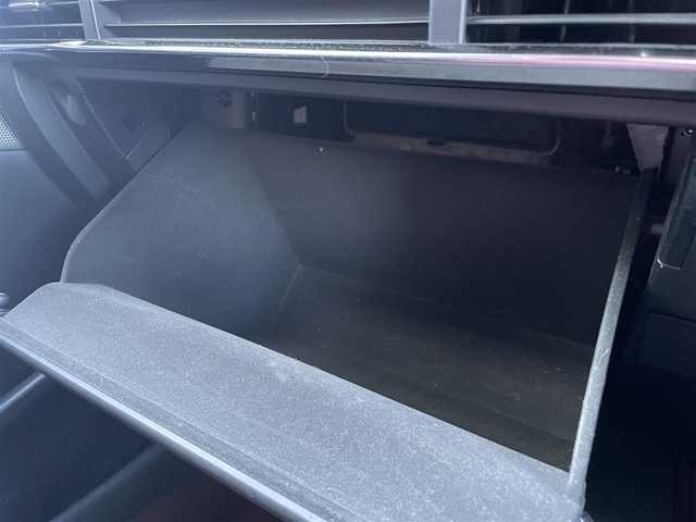 マツダ マツダ３ファストバック 15S 100周年特別記念車 群馬県 2020(令2)年 4.8万km ソウルレッドクリスタルM ワンオーナー/純正SDナビ/（フルセグTV/AM/FM/Bluetooth/CD/DVD/USB// HDMI）/プレミアムサウンド(BOSE)/i-ACTIVSENSE/・衝突ブレーキ/・レーンキープ/・ブラインドスポットモニター/・オートクルーズコントロール/360°カメラ/Wエアバッグ/プッシュスタート/アイドリングストップ/電子パーキングブレーキ/ブレーキオートホールド/D席シートメモリー付きパワーシート/D+N席シートヒーター/パドルシフト/ステアリングスイッチ/ステアリングヒーター/スポーツモード/オートライト/LEDヘッドライト/オートハイビーム/コーナーセンサー/純正18インチアルミホイール/純正フロアマット/純正ETC/スペアキー×1/新車保証書/取扱説明書/記録簿