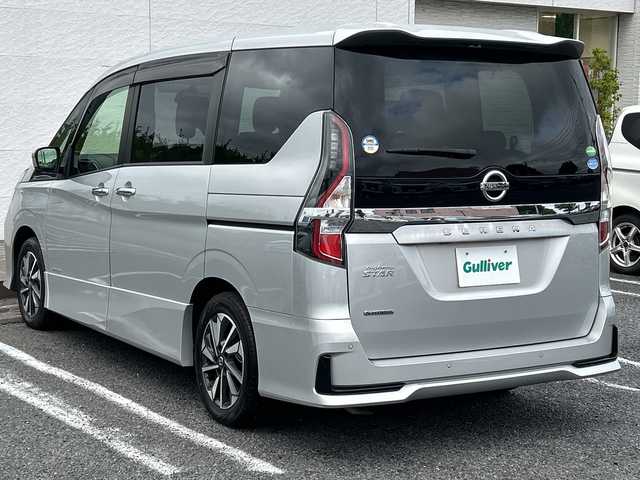 日産 セレナ ハイウェイスター V 千葉県 2020(令2)年 2.5万km ブリリアントシルバー 10型ナビ 全方位カメラ プロパイロット ドラレコ ETC 両側パワースライドドア ハンズフリーオートスライドドア フルセグ ブルーレイ パーキングアシスト 16AW LEDライト オートライト