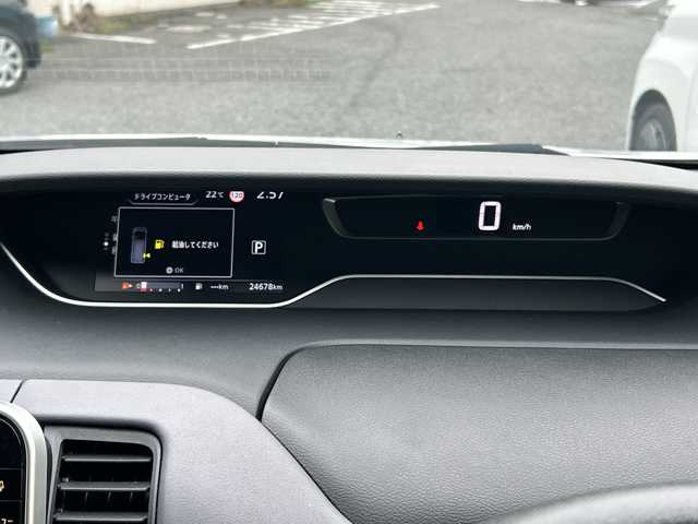 日産 セレナ ハイウェイスター V 千葉県 2020(令2)年 2.5万km ブリリアントシルバー 10型ナビ 全方位カメラ プロパイロット ドラレコ ETC 両側パワースライドドア ハンズフリーオートスライドドア フルセグ ブルーレイ パーキングアシスト 16AW LEDライト オートライト