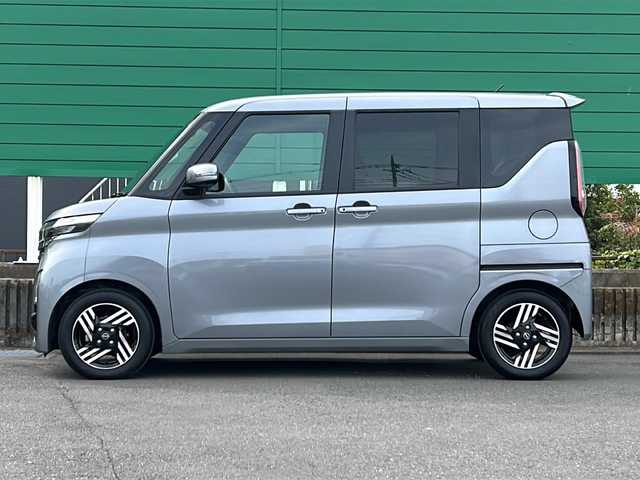 日産 ルークス ハイウェイスター X 千葉県 2024(令6)年 2.3万km チタニウムグレーメタリック 純正ナビ/Bluetooth搭載/フルセグTV/全方位カメラ/バックカメラ/フロントカメラ/サイドカメラ/AAC/片側パワースライドドア/純正14インチアルミホイール/純正フロアマット/LEDヘッドライト/オートライト/ビルトインETC/スマートキー