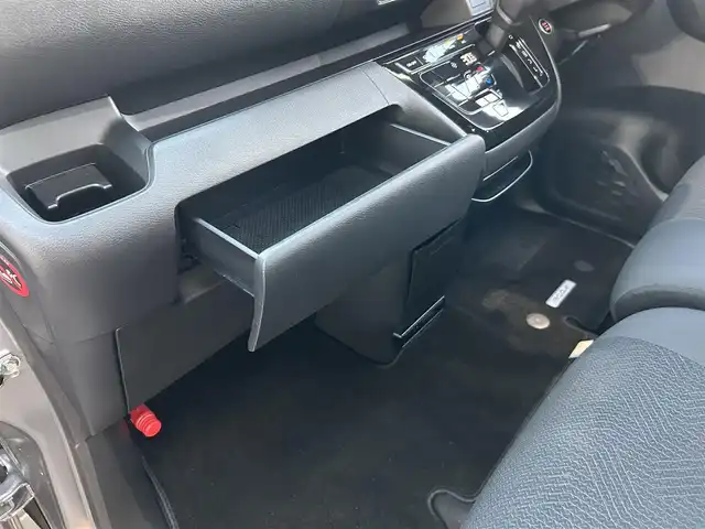 日産 ルークス ハイウェイスター X 千葉県 2024(令6)年 2.3万km チタニウムグレーメタリック 純正メーカーナビMM223D-Le/フルセグTV/アラウンドビューモニター/片側パワースライドドア/エマージェンシーブレーキ/車線逸脱警報/先行車発進お知らせ/コーナーセンサー/ビルトインETC/スペアキー１本/社外ＡＷ付きスタッドレスタイヤ/ドライブレコーダー前方・車内/ウインカーミラー/純正フロアマット/LEDヘッドライト/オートライト