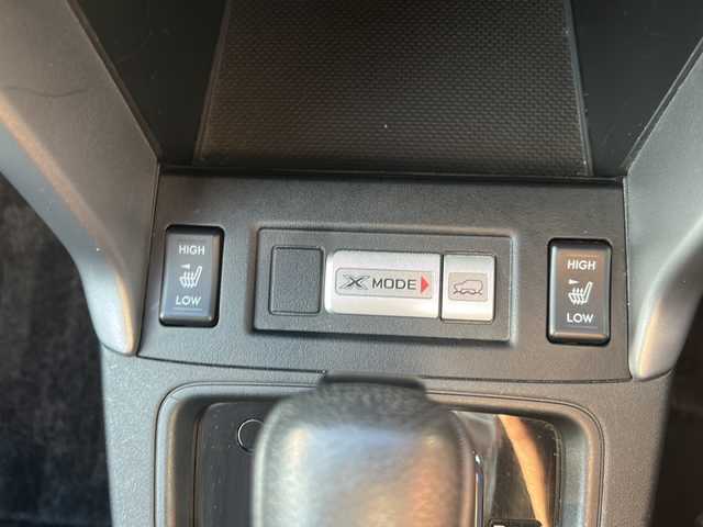 スバル フォレスター 2．0XT 長野県 2013(平25)年 7.5万km クリスタルブラックシリカ