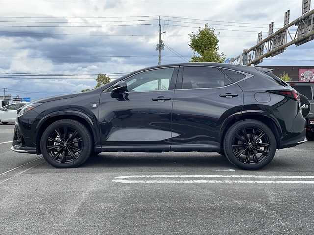レクサス ＮＸ 350h Fスポーツ 徳島県 2023(令5)年 3.1万km グラファイトブラックガラスフレーク 純正ナビ/(AM.FM.BT.フルセグ.カープレイ)/3眼ヘッドライト/デジタルインナーミラー/全周囲カメラ/純正20インチアルミ/ステアリングヒーター/前席シートヒーター/前席エアシート/レーダークルコン/ドラレコ/パワーバッグドア