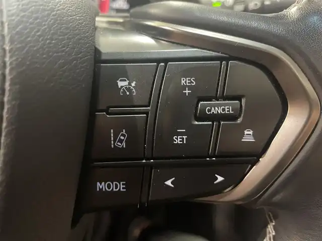 レクサス ＬＸ 600 熊本県 2023(令5)年 3.4万km グラファイトブラックガラスフレーク 禁煙車/サンルーフ/モデリスタエアロ（フロント・サイド・リア）/衝突被害軽減ブレーキ/レーンキープアシスト/純正ナビ/AM/FM/USB/フルセグTV/Bluetooth/AppleCarPlay/ レザーシート/パワーシートD/N/シートメモリー/シートヒーター全席/エアシート全席/全席独立オートエアコン/追従式クルーズコントロール/エアーサスペンション/ヘッドアップディスプレイ/ウッドコンビ本革巻きステアリング/指紋認証セキュリティー/ステアリングリモコン/パドルシフト/オートブレーキホールド/コンソールクールボックス/ブラインドスポットモニター/ステアリングヒーター/置くだけ充電/ビルトインETC2.0/床下透過機能/アンビエンスライト/MarkLevinsonスピーカー/TWS22インチアルミホイール/LEDヘッドライト/カーテンエアバッグ/トノカバー/スマートキー/スペアキー、カードキー/保証書/取扱説明書