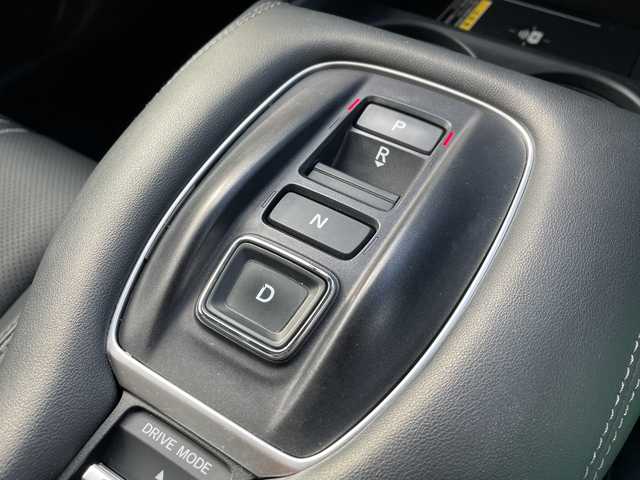 ホンダ ＺＲ－Ｖ ハイブリッド e:HEV Z 新潟県 2023(令5)年 2.2万km プラチナホワイトパール 4WD/純正9インチインターナビ/BT/USB/フルセグテレビ/全方位カメラ/ETC2.0/ドライブレコーダー/衝突被害軽減ブレーキ/レーンキープアシスト/レーダークルーズコントロール/革シート/パワーシート/シートヒーター/ステアリングヒーター/ステアリングスイッチ/パドルシフト/コーナーセンサー/パワーバックドア/BOSEスピーカー/スマートキー/プッシュスタート/LEDヘッドライト/オートライト/オートハイビーム/フォグランプ/純正18インチアルミホイール