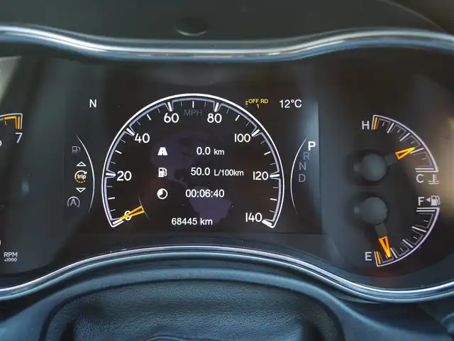 クライスラー・ジープ ジープ グランドチェロキー スターリングエディション 埼玉県 2018(平30)年 6.9万km ダイヤモンドブラッククリスタル 125/110台限定車/ブラックレザーシート/アダプティブクルーズコントロール/デュアルペインパノラミックサンルーフ/CarPlay /ブラインドスポットモニタ- /バック/フロント/左サイドカメラ/Uconnectナビ /ETC /フルセグTV /専用20インチAW /シルバ-ル-フレ-ル/シートヒーター/ステアリングヒーター/エアサス