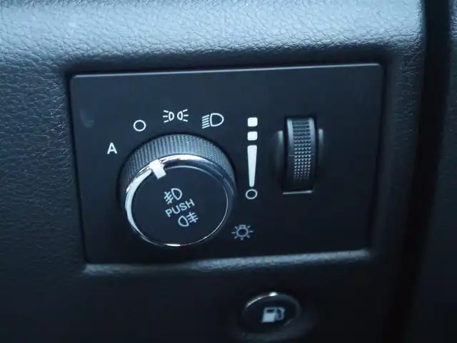 クライスラー・ジープ ジープ グランドチェロキー スターリングエディション 埼玉県 2018(平30)年 6.9万km ダイヤモンドブラッククリスタル 125/110台限定車/ブラックレザーシート/アダプティブクルーズコントロール/デュアルペインパノラミックサンルーフ/CarPlay /ブラインドスポットモニタ- /バック/フロント/左サイドカメラ/Uconnectナビ /ETC /フルセグTV /専用20インチAW /シルバ-ル-フレ-ル/シートヒーター/ステアリングヒーター/エアサス