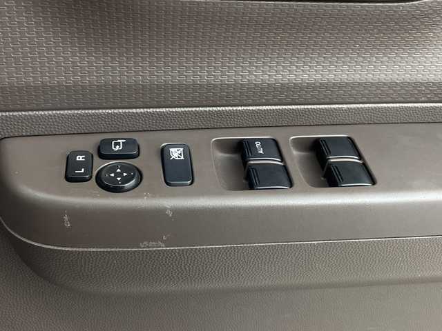 スズキ ラパン ショコラ X 鹿児島県 2014(平26)年 6.5万km シャンパンピンクPM 純正ナビ/(BT/AM/FM/ワンセグTV)/前方ドライブレコーダー/バックカメラ/レザーシート/アイドリングストップ/革巻きステアリング/ウィンカーミラー/ベンチシート/純正フロアマット/オートライト