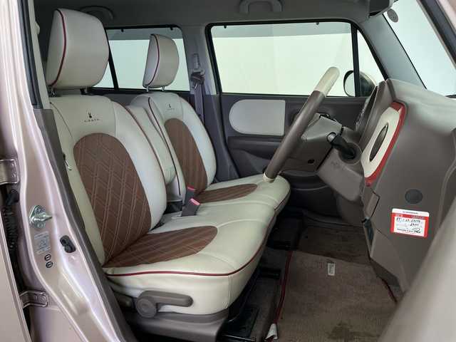 スズキ ラパン ショコラ X 鹿児島県 2014(平26)年 6.5万km シャンパンピンクPM 純正ナビ/(BT/AM/FM/ワンセグTV)/前方ドライブレコーダー/バックカメラ/レザーシート/アイドリングストップ/革巻きステアリング/ウィンカーミラー/ベンチシート/純正フロアマット/オートライト