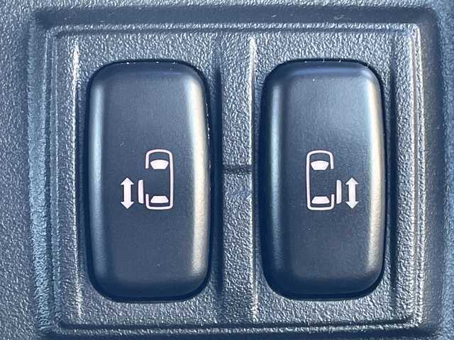 三菱 デリカＤ：５ ジャスパー 茨城県 2018(平30)年 9.4万km ディープシーグリーンメタリック/アイガーグレーメタリック アルパイン製ナビ　/-BT/AM/FM/CD/iPod/アルパイン製フリップダウンモニター　/両側パワースライドドア　/バックカメラ　/クルーズコントロール　/ハーフレザーシート　/D席N席シートヒーター　/D席パワーシート/ドライブレコーダー前後　/パドルシフト　/プッシュスタート　