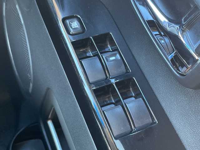 三菱 デリカＤ：５ ジャスパー 茨城県 2018(平30)年 9.4万km ディープシーグリーンメタリック/アイガーグレーメタリック アルパイン製ナビ　/-BT/AM/FM/CD/iPod/アルパイン製フリップダウンモニター　/両側パワースライドドア　/バックカメラ　/クルーズコントロール　/ハーフレザーシート　/D席N席シートヒーター　/D席パワーシート/ドライブレコーダー前後　/パドルシフト　/プッシュスタート　