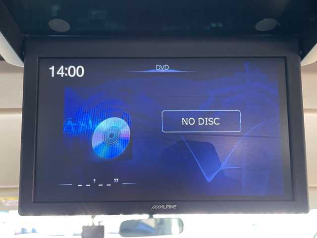 三菱 デリカＤ：５ ジャスパー 茨城県 2018(平30)年 9.4万km ディープシーグリーンメタリック/アイガーグレーメタリック アルパイン製ナビ　/-BT/AM/FM/CD/iPod/アルパイン製フリップダウンモニター　/両側パワースライドドア　/バックカメラ　/クルーズコントロール　/ハーフレザーシート　/D席N席シートヒーター　/D席パワーシート/ドライブレコーダー前後　/パドルシフト　/プッシュスタート　