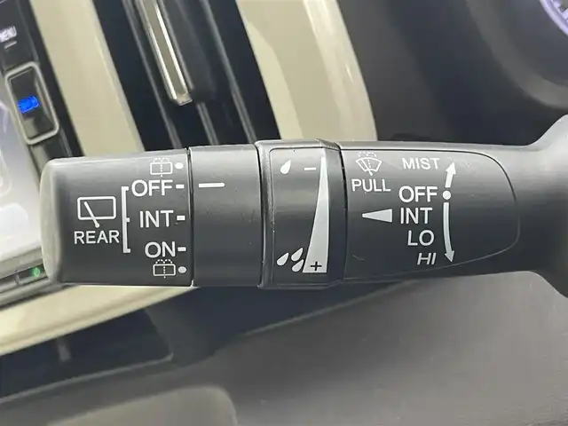 ホンダ Ｎ ＯＮＥ スタンダード･L ホワイトクラッシースタイル 茨城県 2019(平31)年 2万km ピーチブロッサムパール 純正メモリナビ&フルセグTV&CD&DVD&USB&BT/衝突軽減ブレーキ/アイドリングストップ/純正前方ドライブレコーダー/前席シートヒーター/ステアリングスイッチ/ベンチシート/バックカメラ/ビルトインETC/LEDヘッドライト/オートライト/電動格納ミラー/ウィンカーミラー/純正ホイールキャップ装着/純正フロアマット/純正ドアバイザー/プッシュスタート/スマートキー