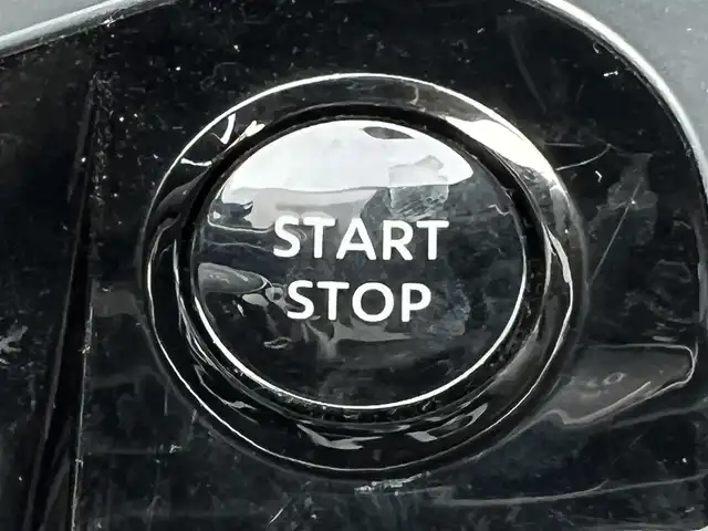 日産 ノート X FOUR 岩手県 2022(令4)年 8.1万km オーロラフレアブルーパール 4WD/全方位運転支援システム/　・エマージェンシーブレーキ/　・ハイビームアシスト/　・前方衝突予測警報/プロパイロット/純正メモリナビ/　　BT/USB/フルセグTV/アラウンドビューモニター/バックカメラ/オートライト/シートヒーター/ステアリングヒーター/アイドリングストップ/スマートキー/ビルトインETC