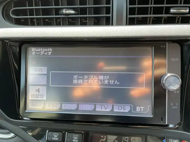トヨタ アクア G G’s 福島県 2014(平26)年 10.6万km グレーメタリック (株)IDOMが運営する【じしゃロン福島店】の自社ローン専用車両になります。こちらは現金またはオートローンご利用時の価格です。自社ローンご希望の方は別途その旨お申付け下さい/純正SDナビ/フルセグテレビ/ステアリングリモコン/革巻きステアリング/ドアバイザー/バックカメラ/ETC/シートヒーター/LED/ECOモード/フォグライト