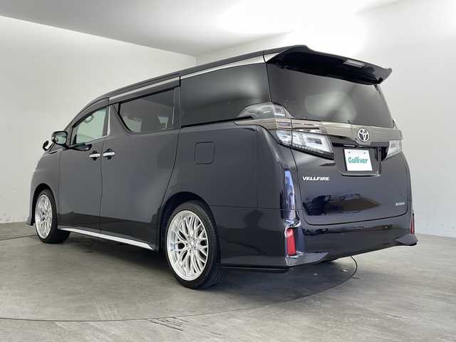 トヨタ ヴェルファイア Z ゴールデンアイズ 兵庫県 2020(令2)年 3万km スパークリングブラックパールクリスタルシャイン ・ワンオーナー車/・純正9インチナビ&TV&BT&USB/・トヨタセーフティセンス/・レーダークルーズコントロール/・レーンディパーチャーアラート/・オートマチックハイビーム/・プリクラッシュセーフティ/・TRDフロントエアロ/・前後コーナーセンサー/・両側パワースライドドア/・パワーバックドア/・ハーフレザーシート/・LEDオートライト/・フォグランプ/・バックカメラ/・純正ビルトインETC/・電動パーキングブレーキ/・社外フロアマット/・社外20インチアルミホイール/・ステアリングリモコン/・スペアキー